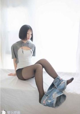两根硕大一起挤入小雪的导演是谁_国产剧神马影院手机在线